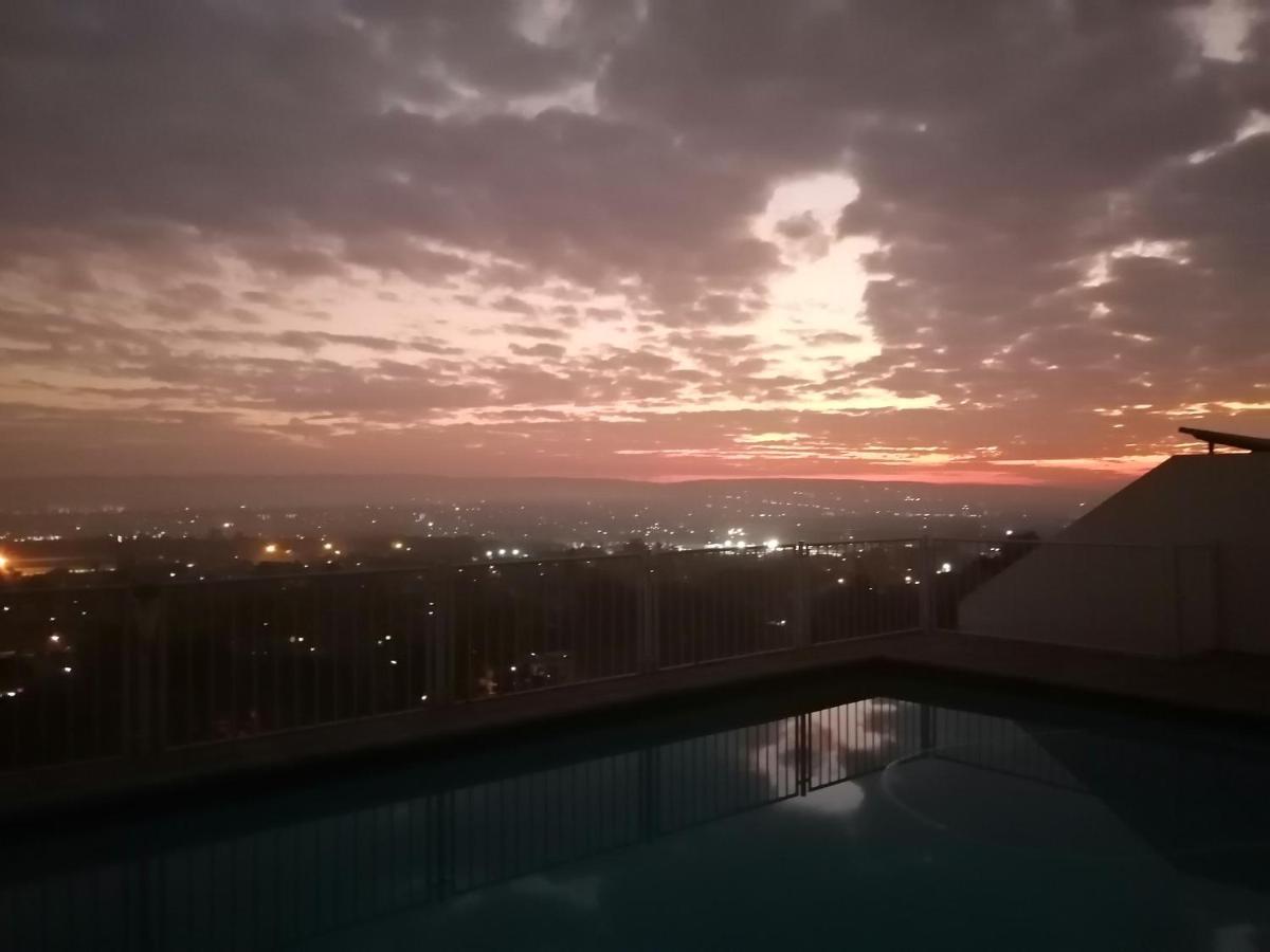 Palm View Guest House Претория Екстериор снимка