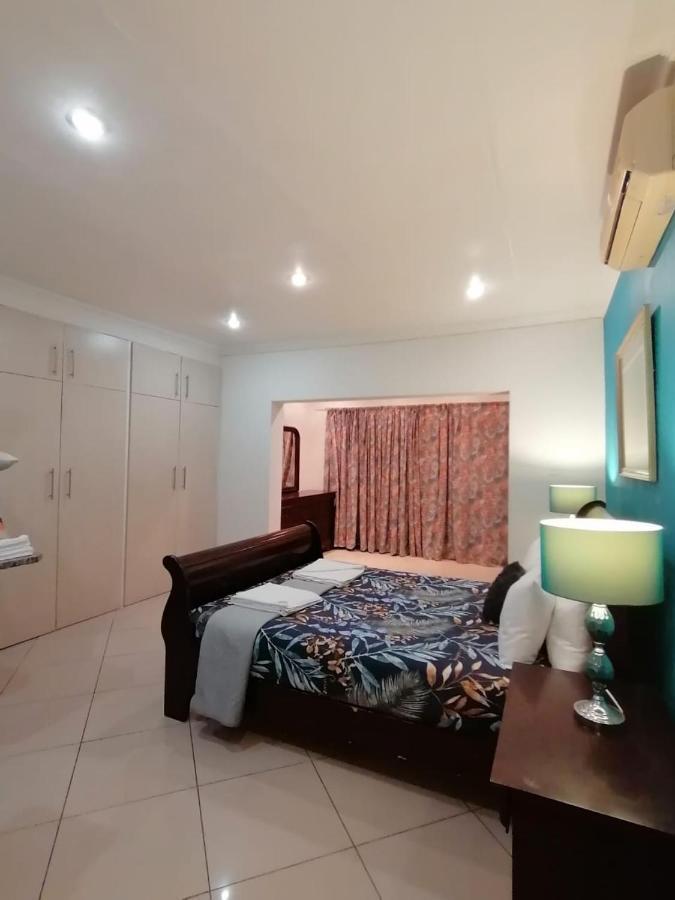 Palm View Guest House Претория Екстериор снимка
