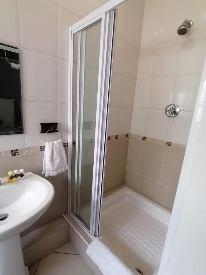 Palm View Guest House Претория Екстериор снимка