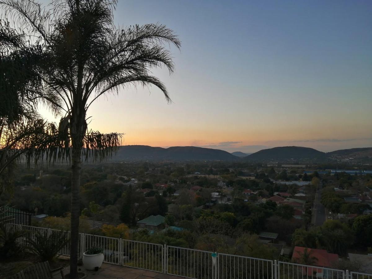 Palm View Guest House Претория Екстериор снимка